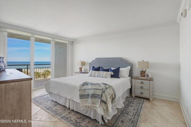 Building Photo - 1601 Ocean Dr S
