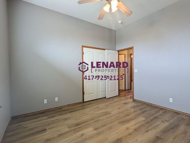 Building Photo - Spacious 3 Bedroom Home!