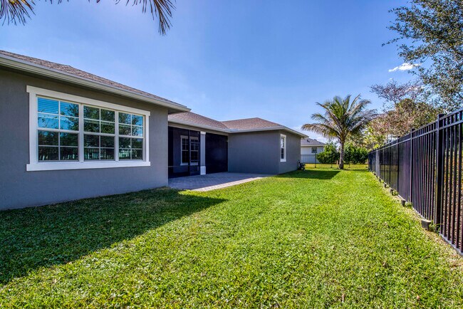 Building Photo - 19017 Fly Rod Run