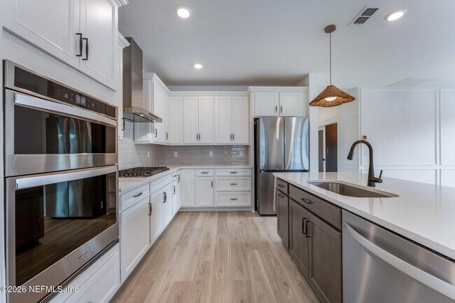 Building Photo - 12452 Royal Red Wy