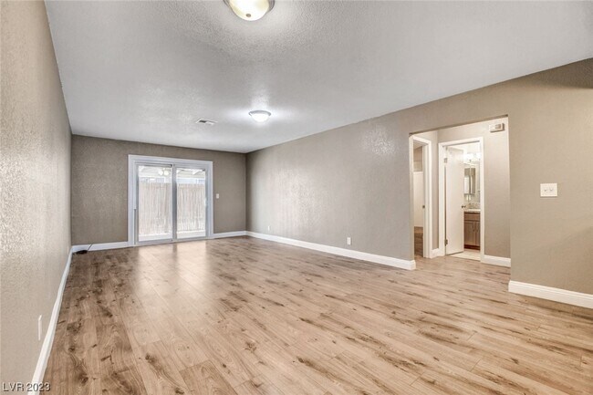 Building Photo - 4367 S Mojave Rd