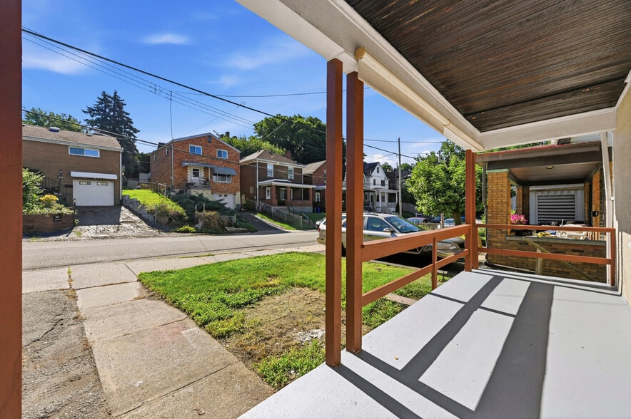 Building Photo - 1642 Methyl St