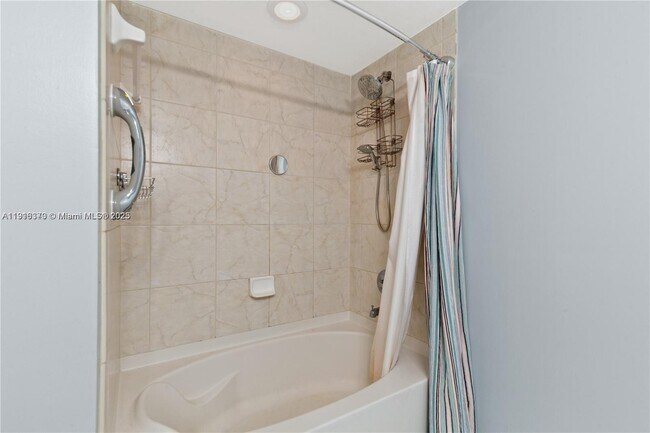 Building Photo - 3180 SW 22nd Terrace