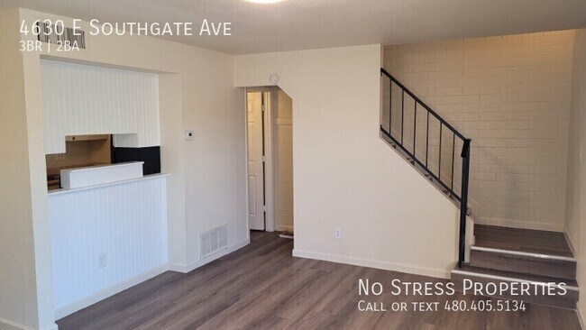 Building Photo - 4630 E Southgate Ave