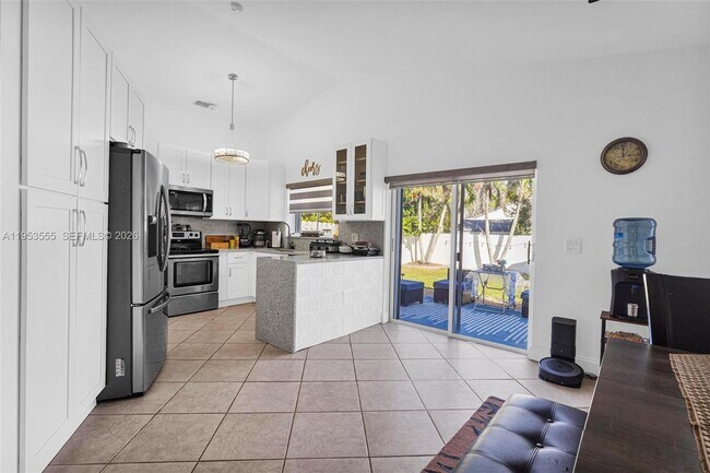 Building Photo - 1975 NW 191st Ave