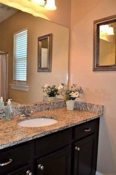 Building Photo - 2612 Waites Dr