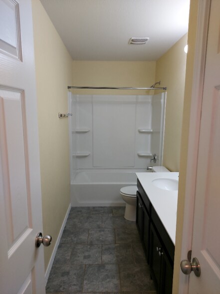 Building Photo - 112 W Vega Ln
