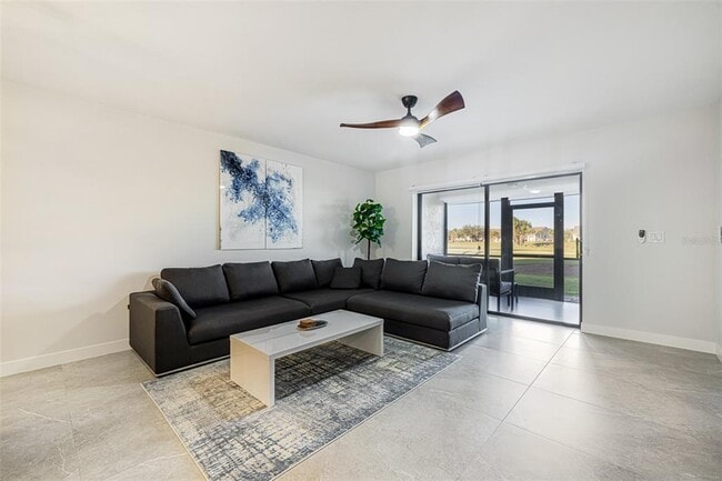 Building Photo - 16320 Kelly Cove Dr