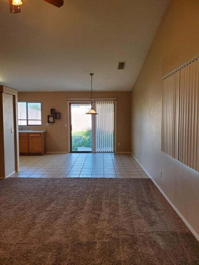 Building Photo - COMING SOON! 3 bedroom &2 bathroom House in Avondale!