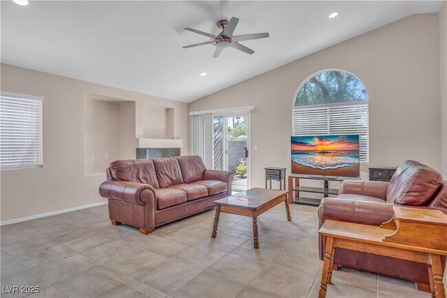 Building Photo - 3193 Castle Canyon Ave