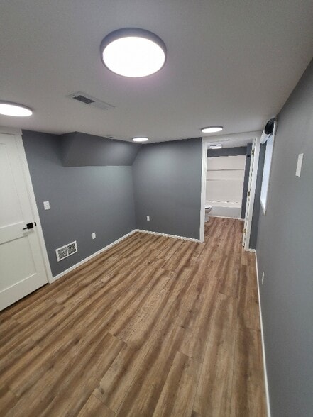 Building Photo - 4440 Vera Cruz Ave N