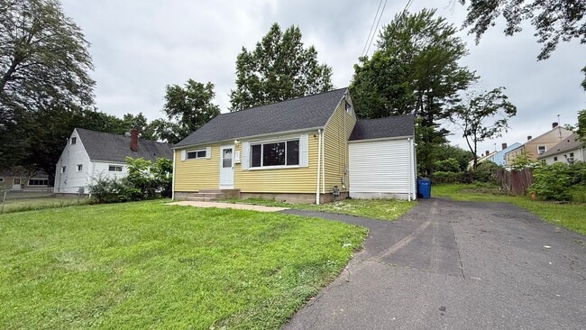 Building Photo - Gorgeous single-family home near Hartford ...