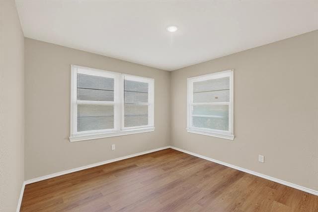 Building Photo - 2506 Hillsboro Ave