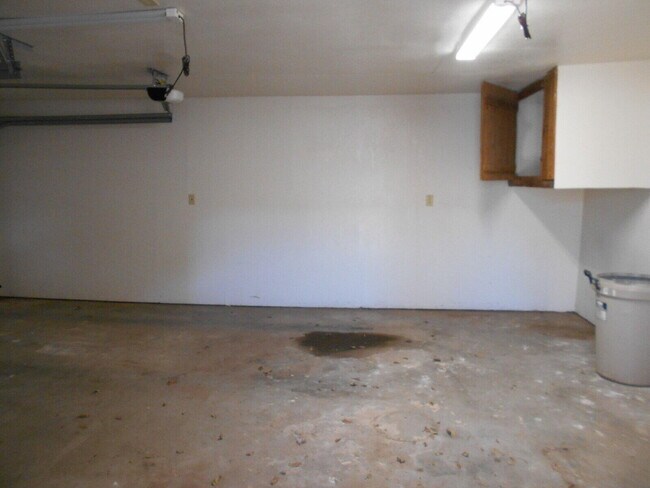 Building Photo - 4120 33rd St