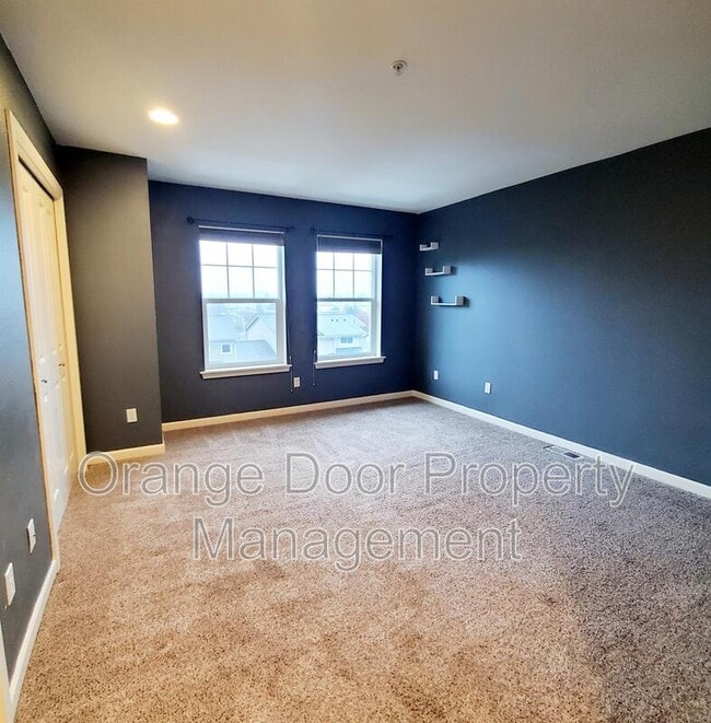 Building Photo - 4025 S 66th St