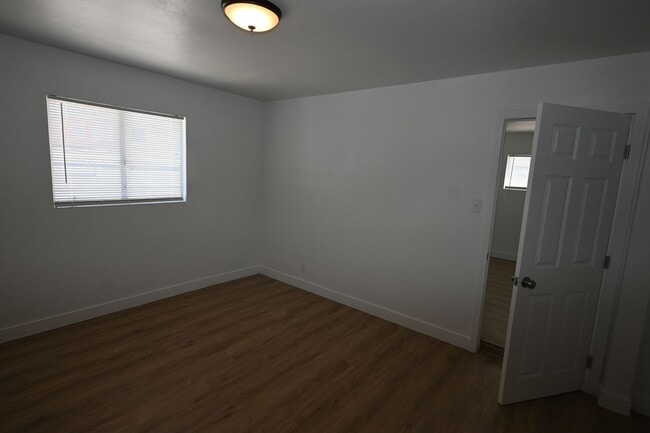 Building Photo - 1610 Marlin Ave