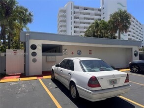 Building Photo - 2900 N Ocean Blvd