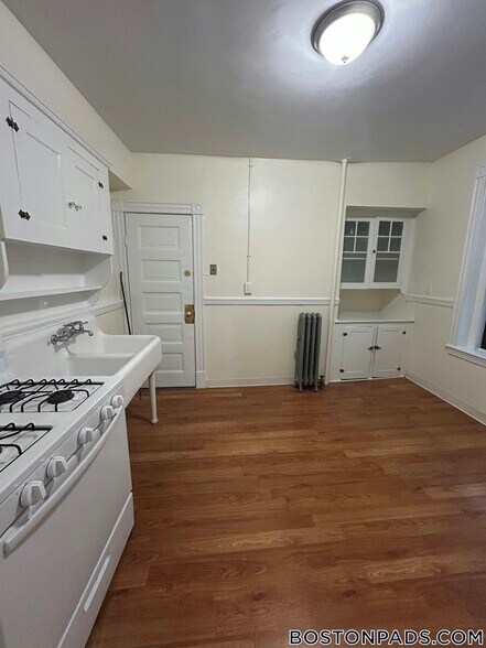 Building Photo - 885 Massachusetts Ave