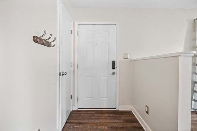 Building Photo - 8323 Outpost Cir