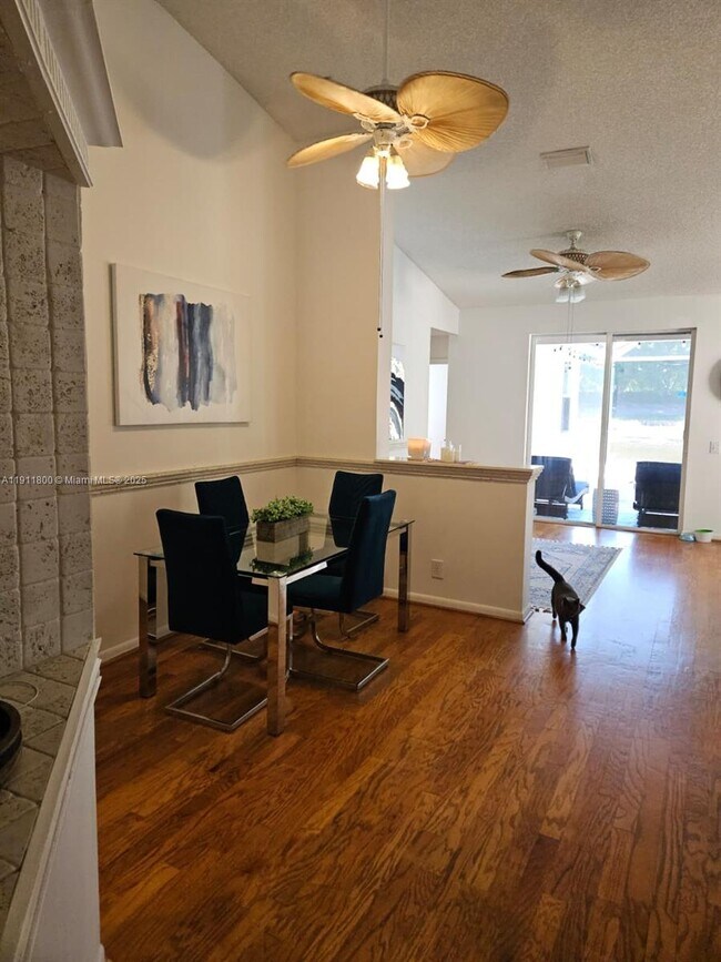 Building Photo - 900 Savannah Falls Dr