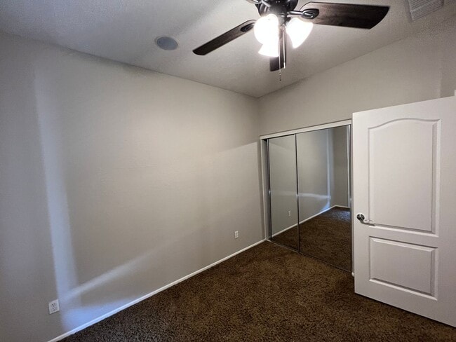 Building Photo - This is a great home located in Seville