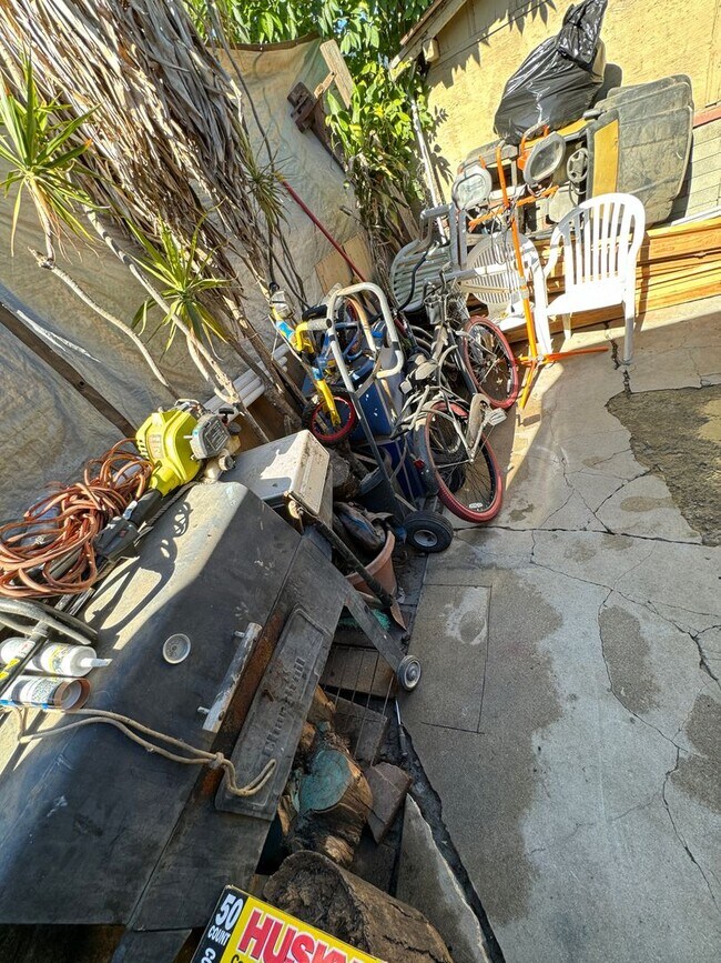 Building Photo - La Habra Duplex