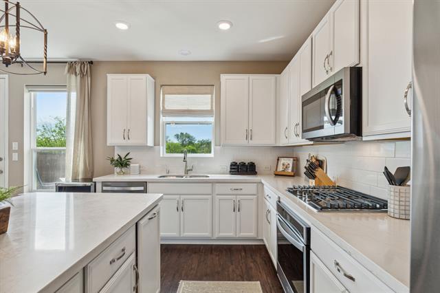 Building Photo - 132 Plumed Thistle Dr