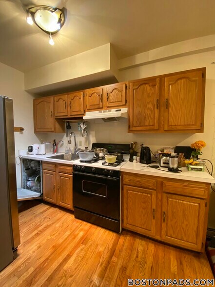 Building Photo - 55 St Stephen St