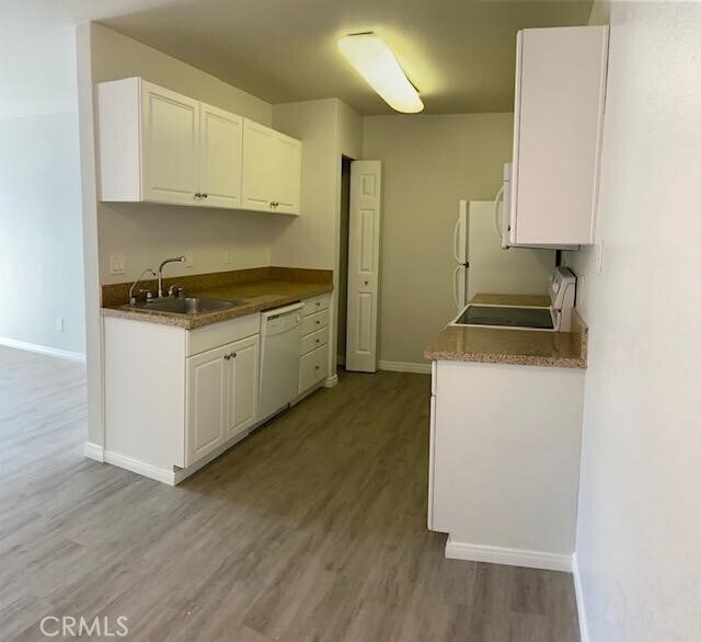 Building Photo - 1265 Kendall Dr