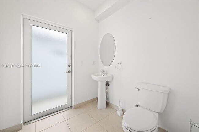 Building Photo - 13535 SW 184th Ter
