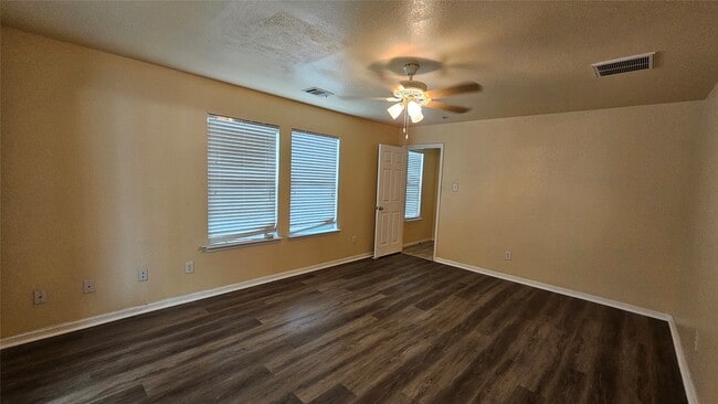Building Photo - 22135 Greengate Dr