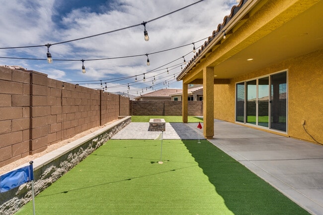 Building Photo - Amazing 2 Story with 4-Bedroom, 2.5-Bath H...