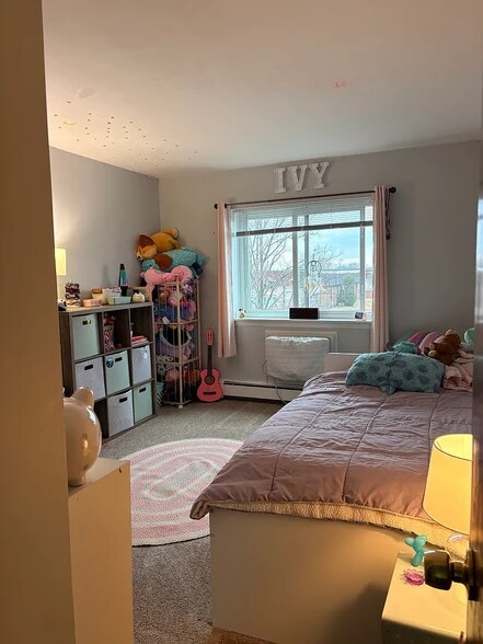 2nd Bedroom - 1301 S Finley Rd