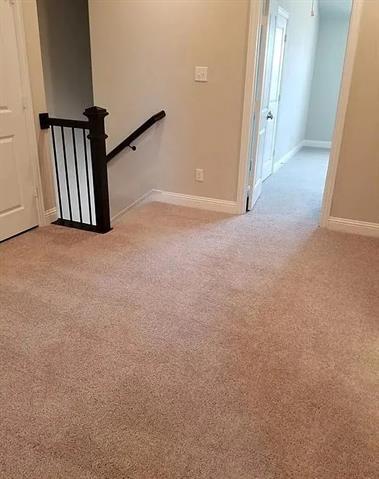 Building Photo - 904 Estelle Dr