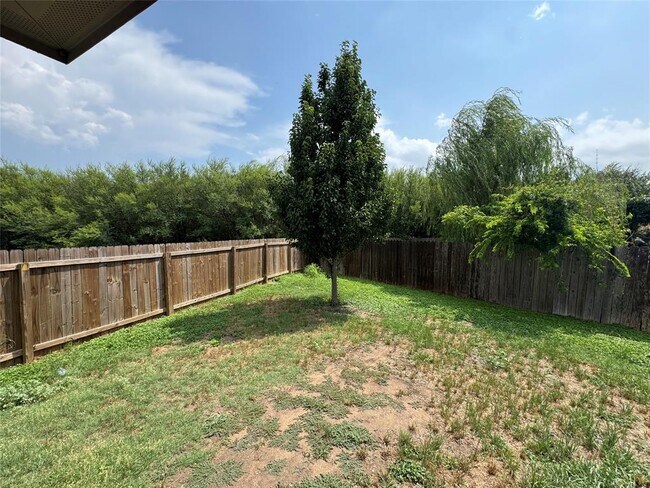 Building Photo - 6809 Crestone Rd