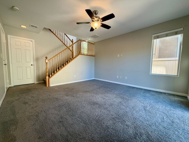 Building Photo - 3 story in Silverado Ranch