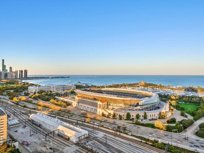 Rooftop view - 1629 S Prairie Ave
