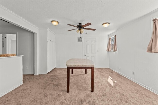 Building Photo - 1002 Orange St