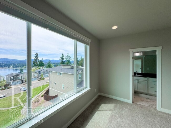Building Photo - Modern 3-Story Bremerton Home with Water Views on Every Level
