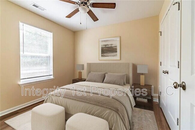 Building Photo - 1510 Park Ave