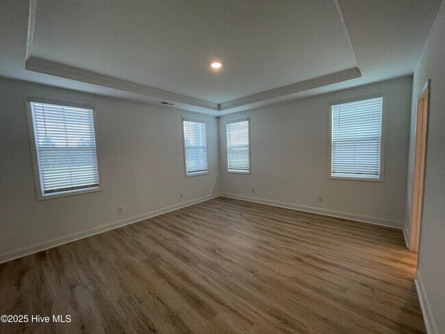 Building Photo - 637 Watauga Ln