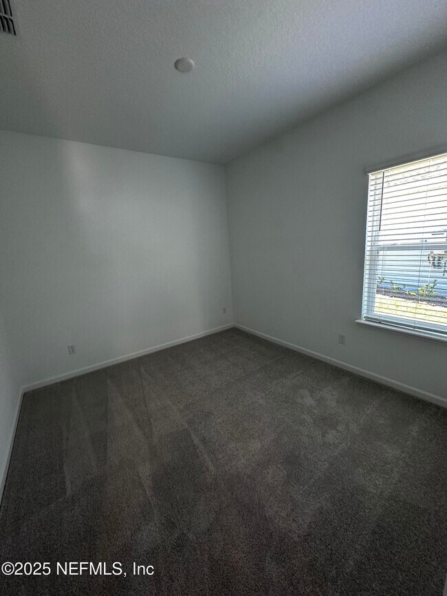 Building Photo - 235 Simonson Run