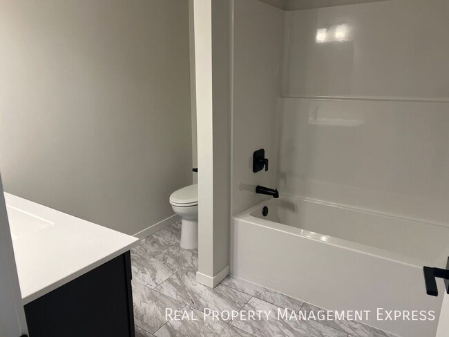 Building Photo - Brand New: 3 Bedroom 2.5 Bathroom Townhome