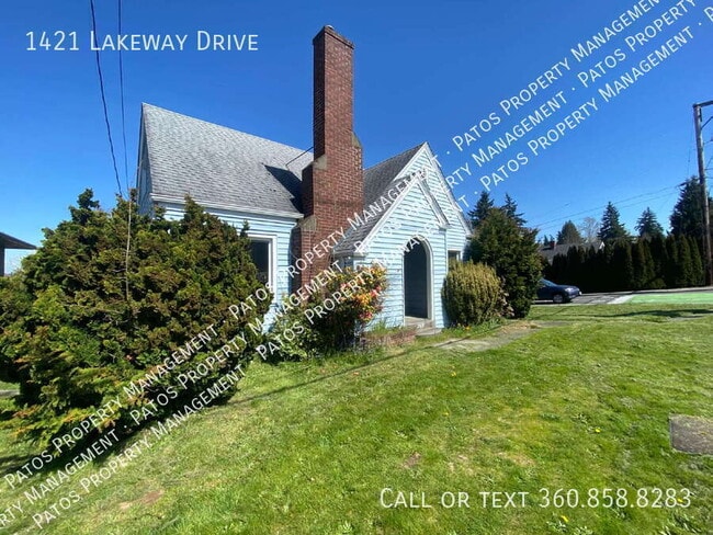 Building Photo - 1421 Lakeway Dr