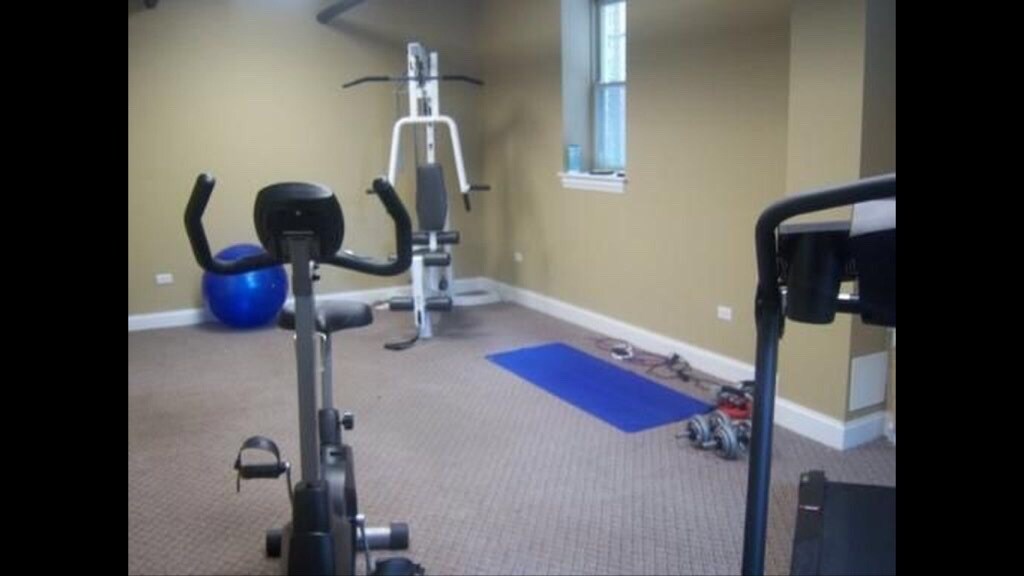 Building Photo - 1901 W Winona St