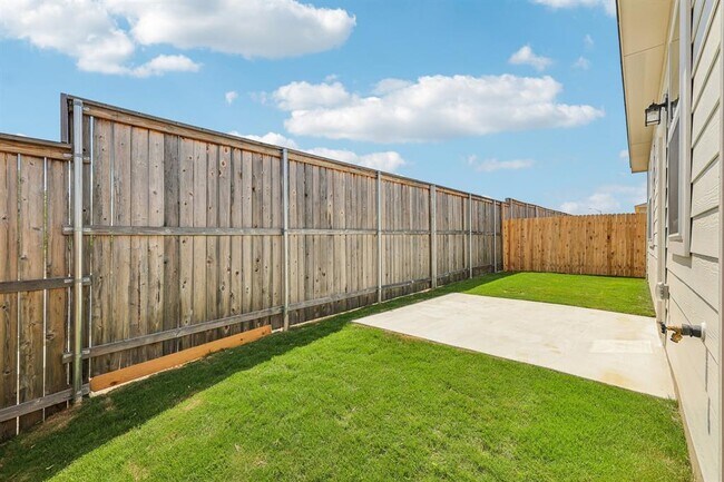 Building Photo - 133 Cutleaf