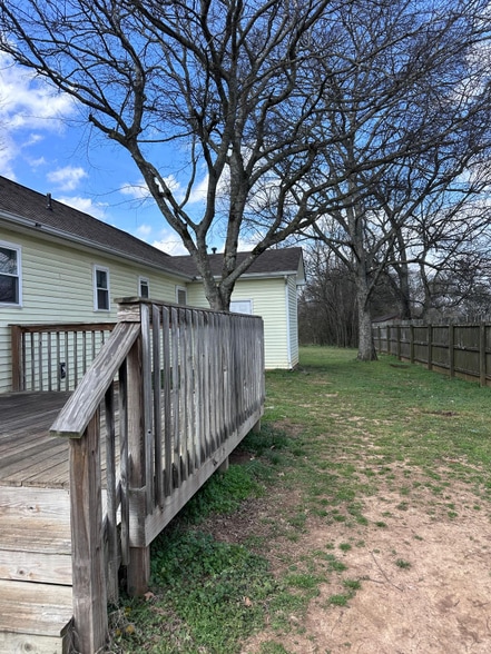 Building Photo - 1524 Richmond Rd