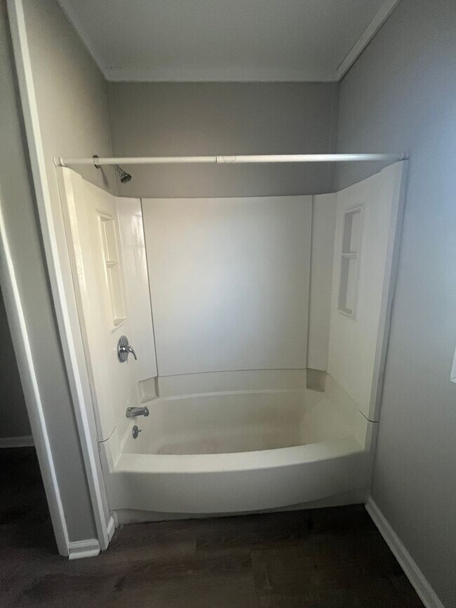 Building Photo - 8 Morgan St