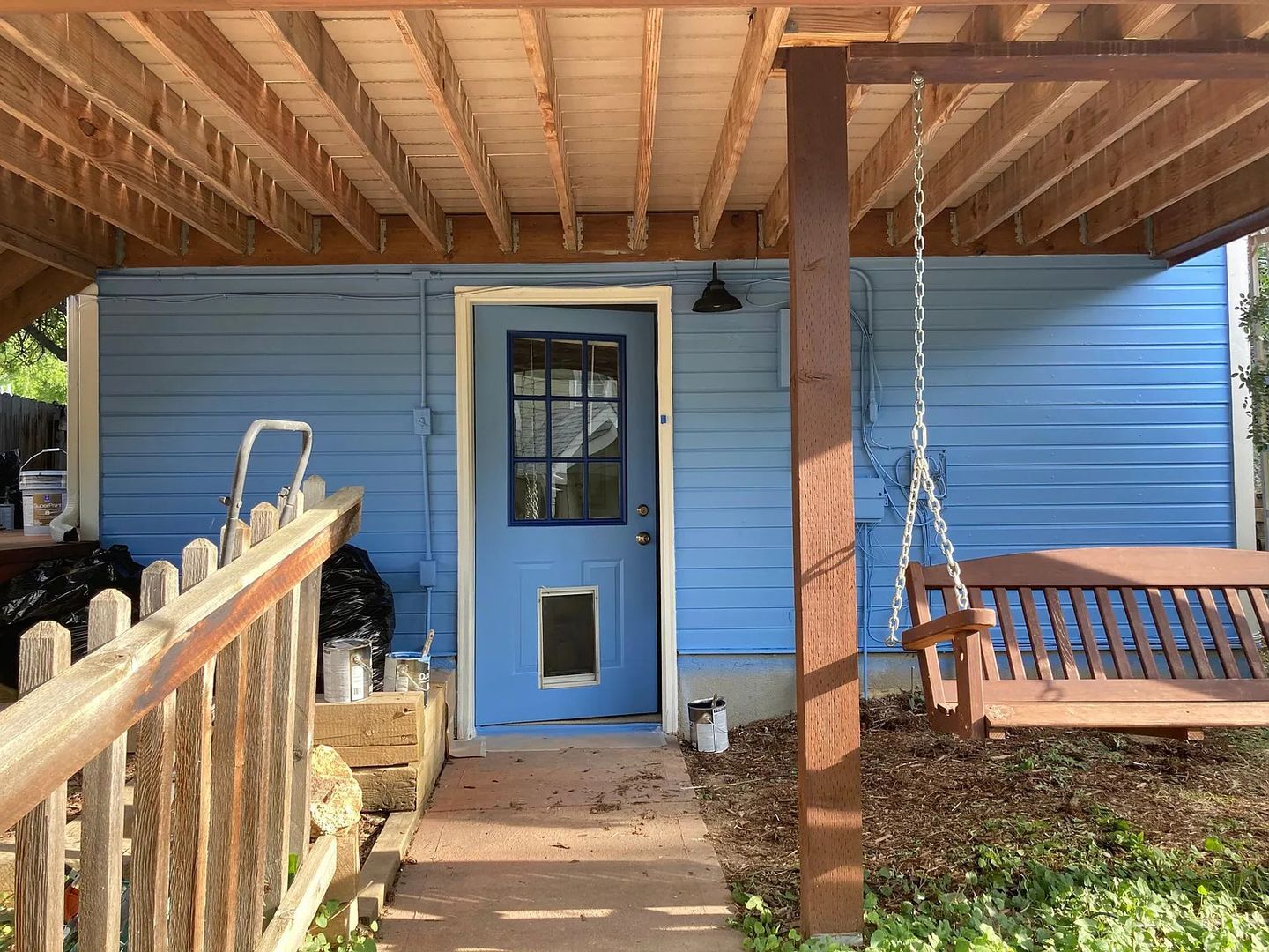 Building Photo - 635 Dewey Ave