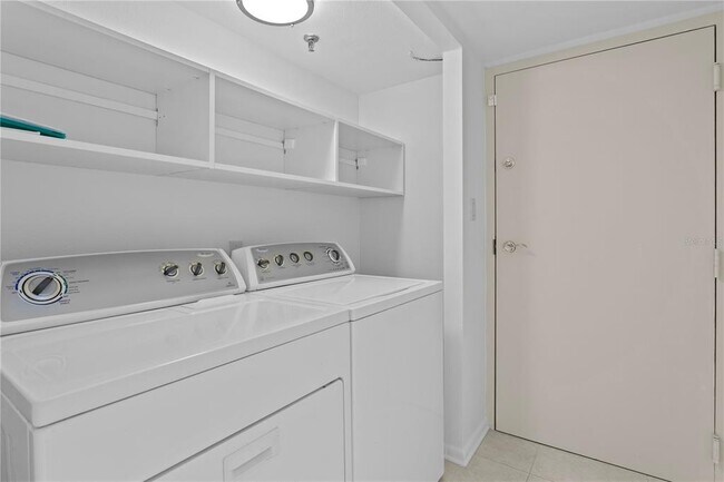 Building Photo - 3301 Bayshore Blvd